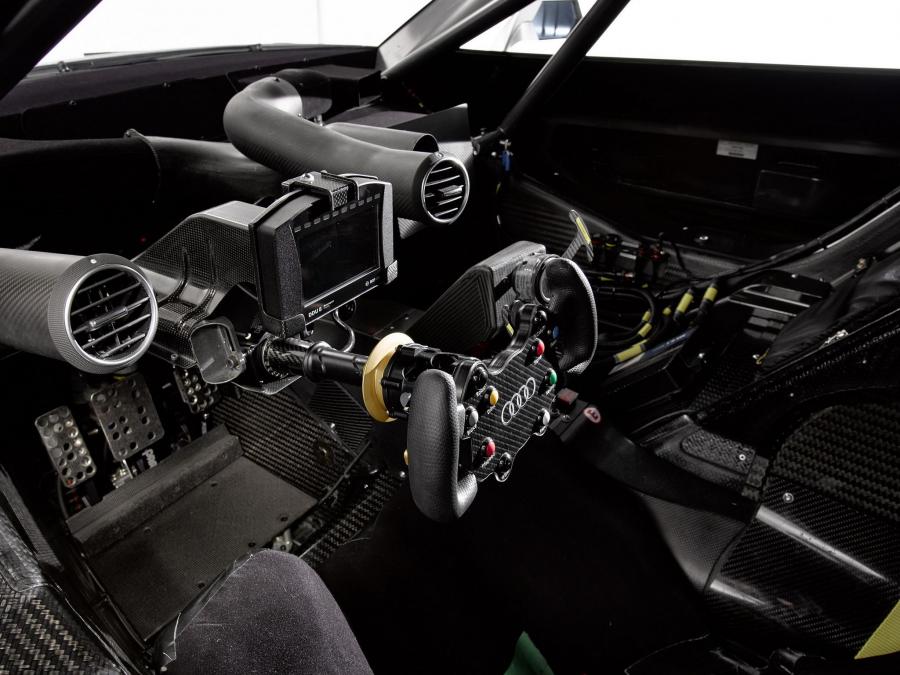  Audi RS5 Coupe DTM 2013 года  (фото 8 из 24)